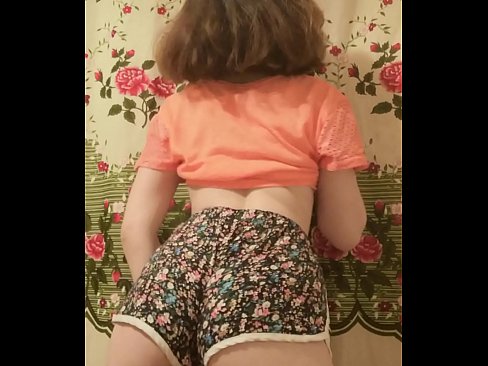 ❤️ Leanabh òg sexy a ’toirt dheth na shorts aice air a’ chamara ❤️ Porno fb aig gd.dewporn.ru ❤